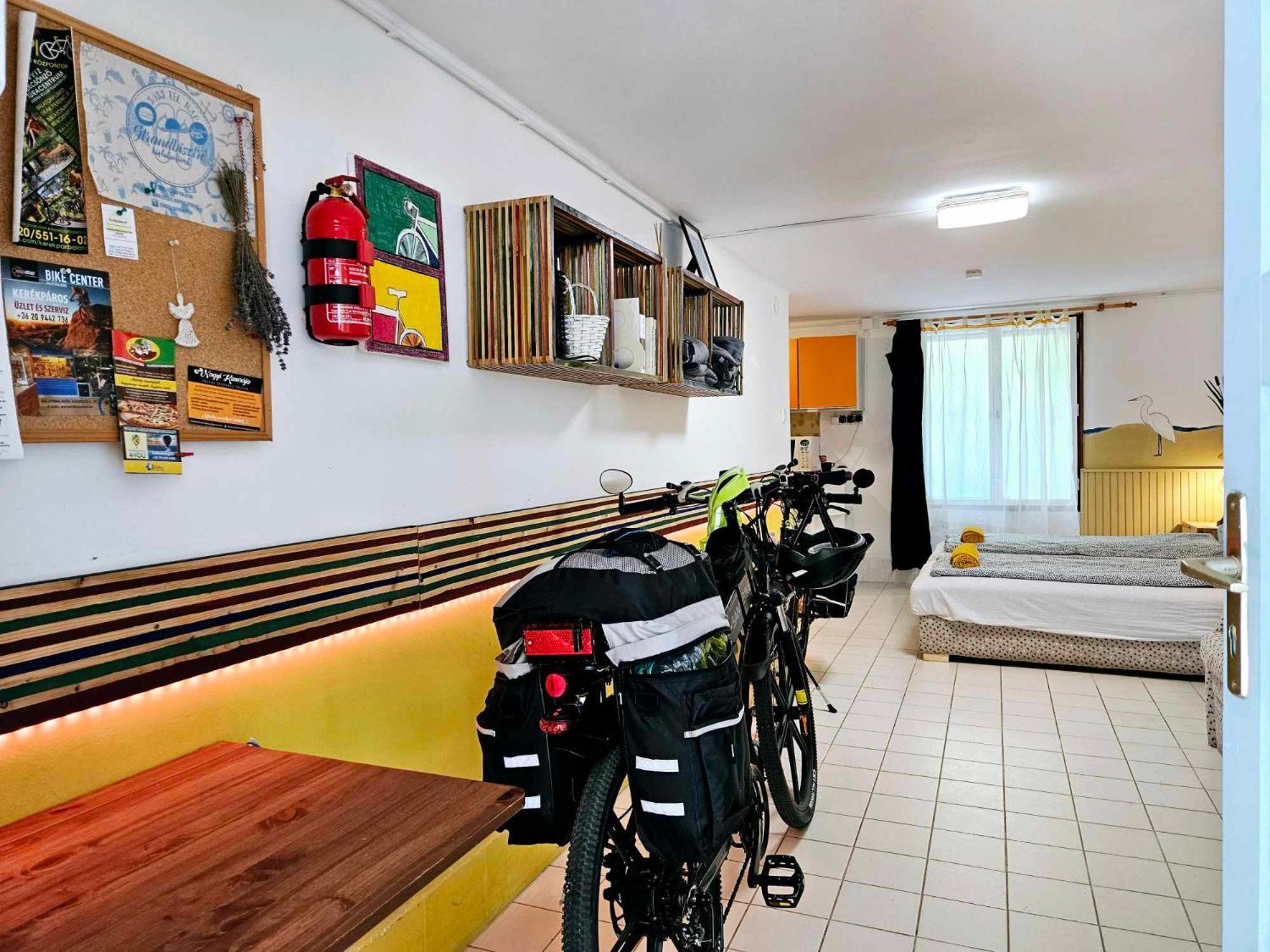 Apartment For Cyclists Ride In Balatonalmadi Luaran gambar